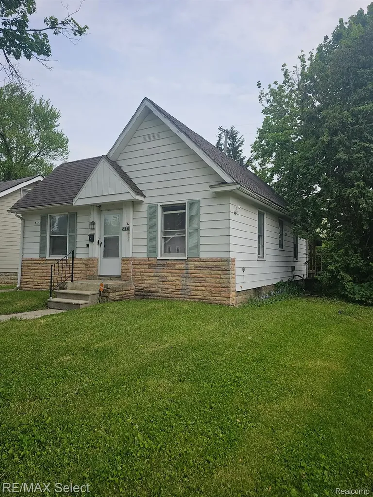 2551 Altoona Street Flint City MI 48504