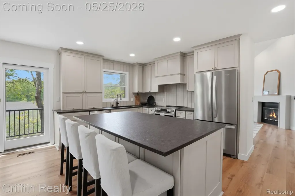 10232 Spencer Road Brighton Township MI 48114