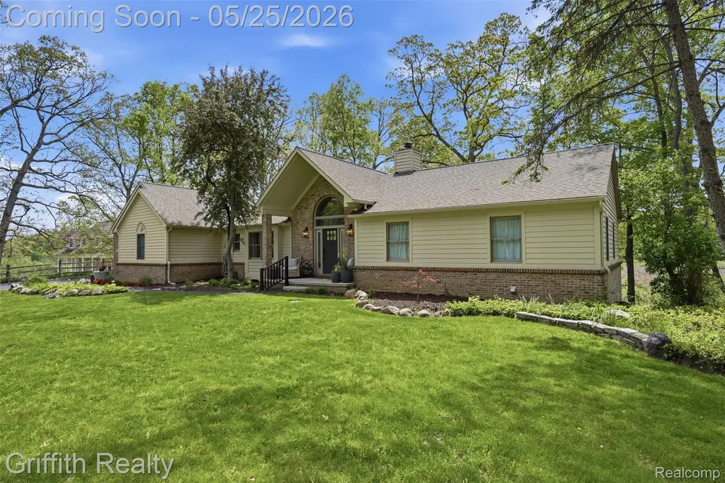 10232 Spencer Road Brighton Township MI 48114