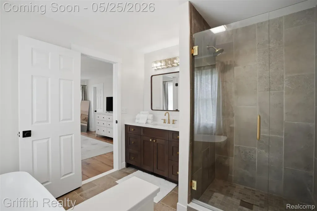 10232 Spencer Road Brighton Township MI 48114