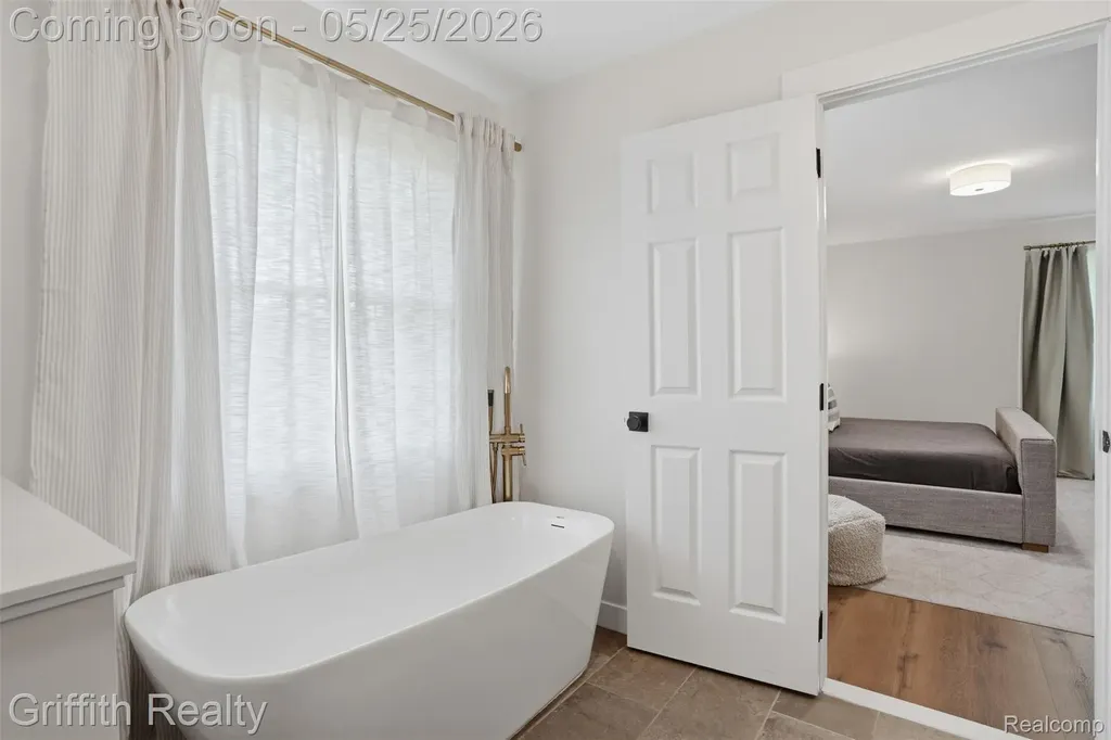 10232 Spencer Road Brighton Township MI 48114