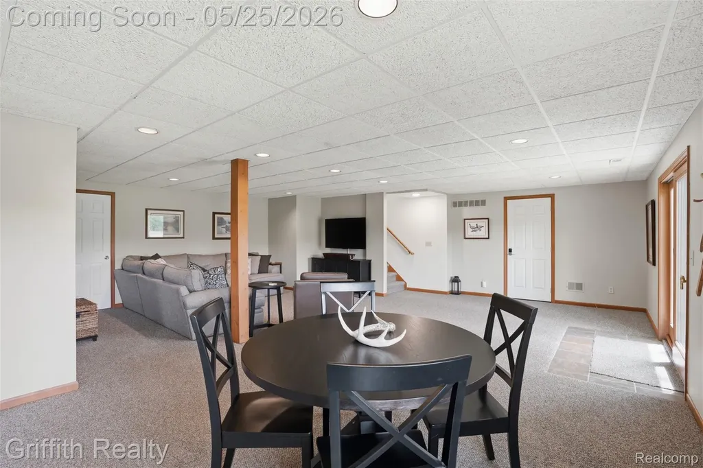 10232 Spencer Road Brighton Township MI 48114