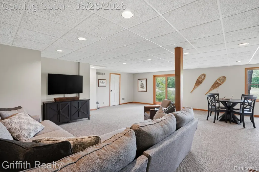 10232 Spencer Road Brighton Township MI 48114