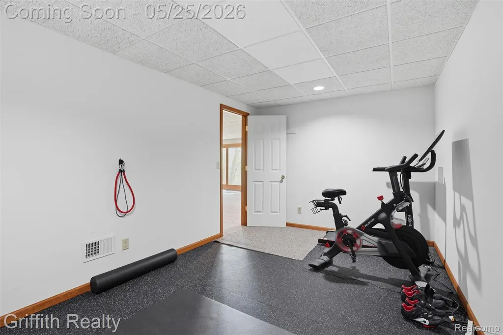 10232 Spencer Road Brighton Township MI 48114