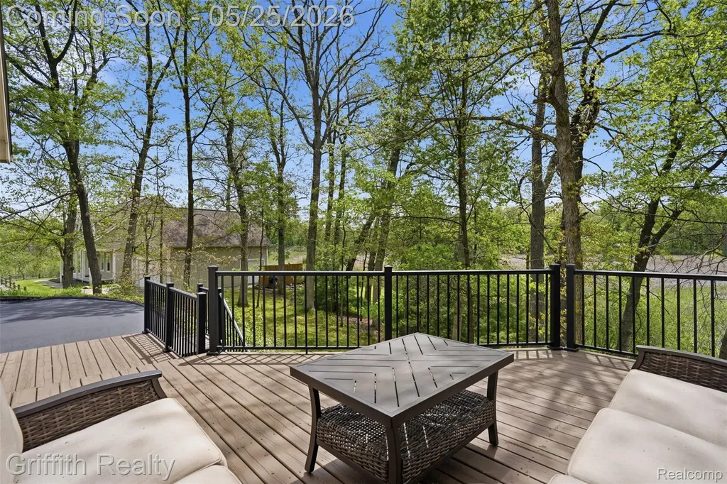 10232 Spencer Road Brighton Township MI 48114