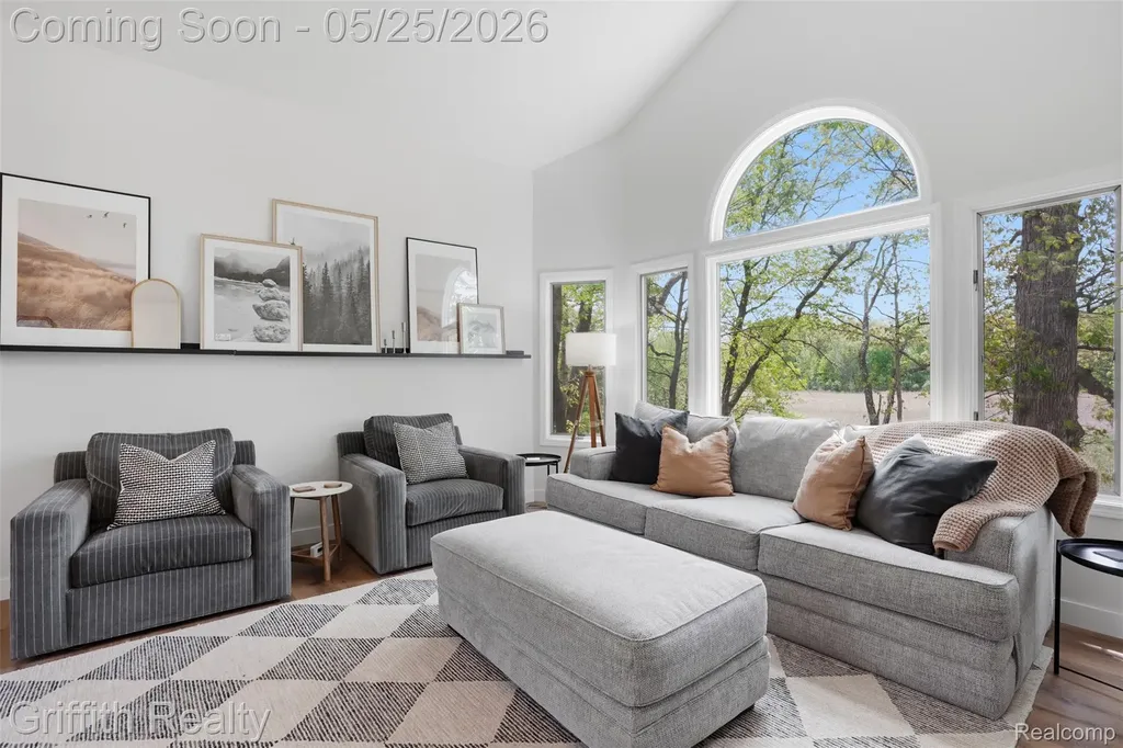 10232 Spencer Road Brighton Township MI 48114