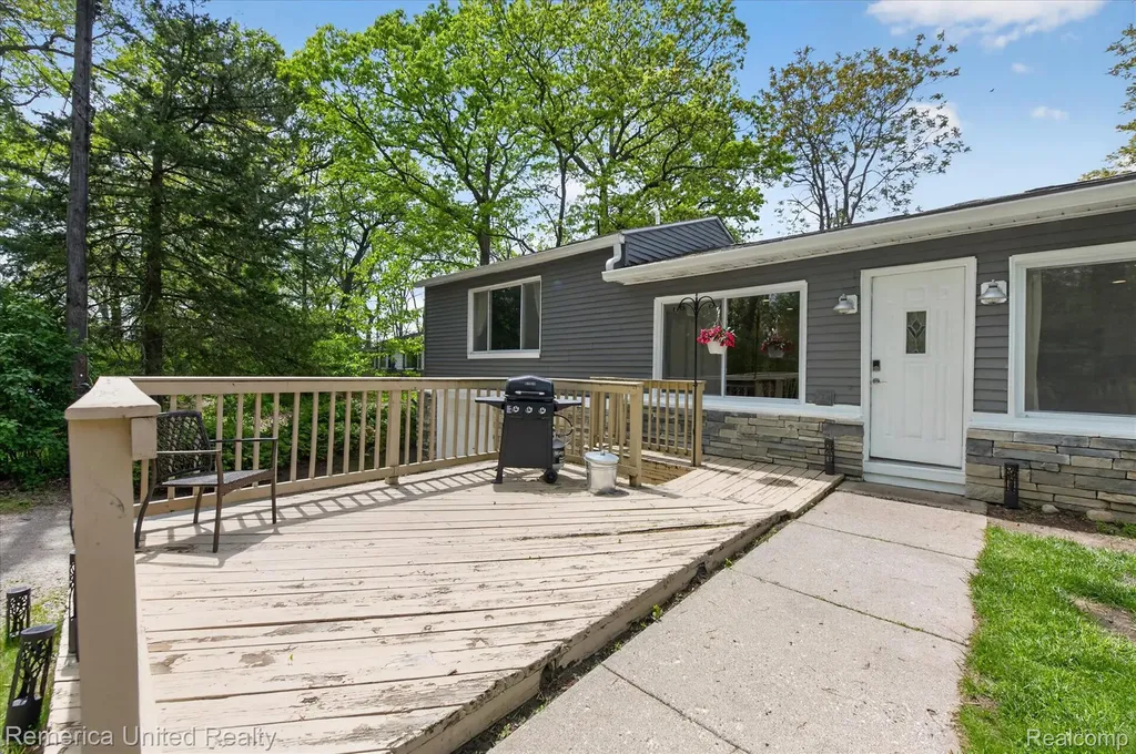 3980 Ben Hur Drive Brighton Township MI 48114