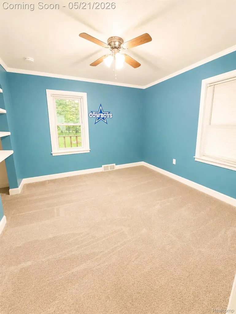 18351 Lathers Street Livonia City MI 48152