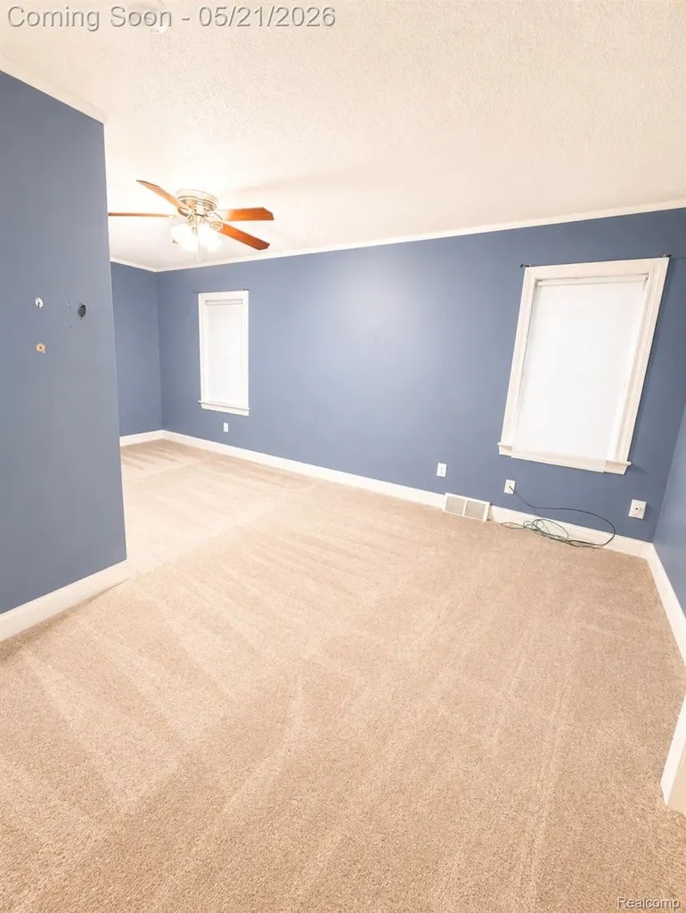 18351 Lathers Street Livonia City MI 48152