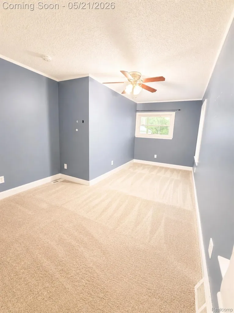 18351 Lathers Street Livonia City MI 48152