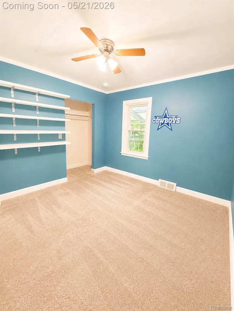18351 Lathers Street Livonia City MI 48152