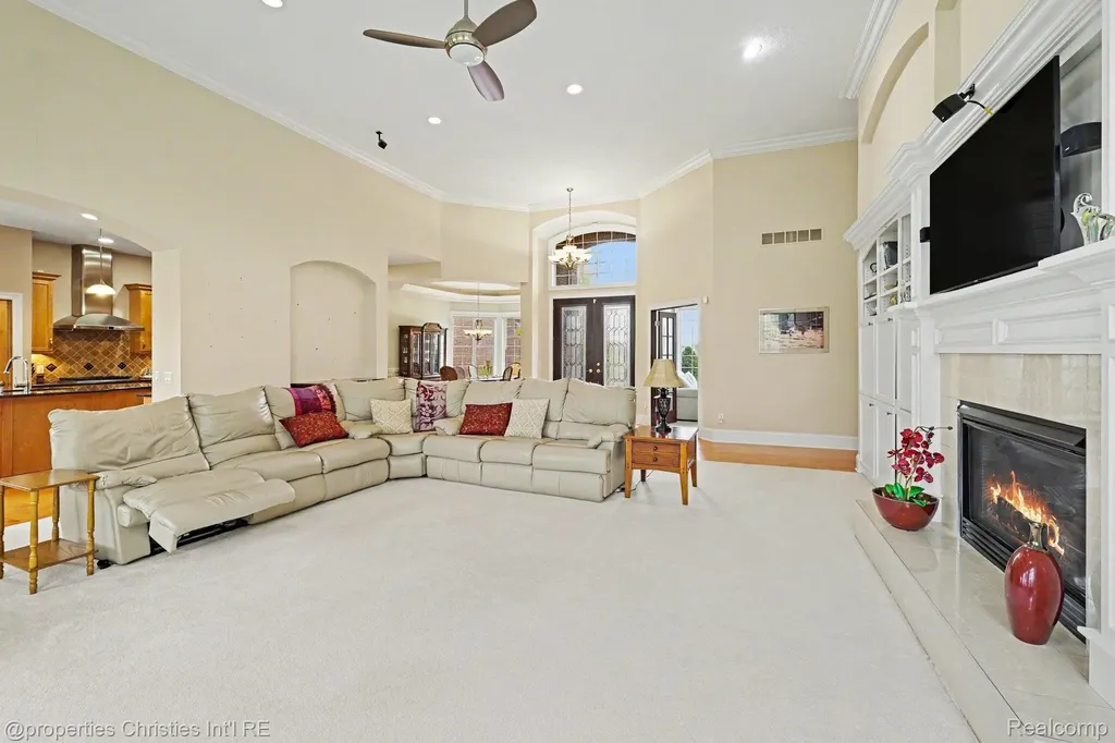 16987 Kings Fairway Lane Grand Blanc City MI 48439