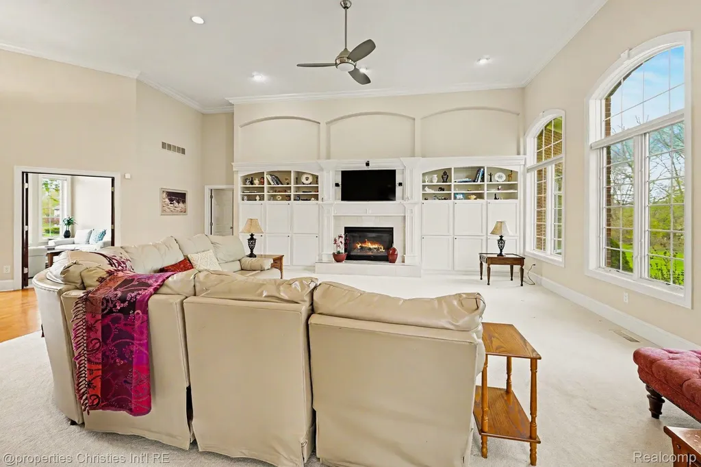 16987 Kings Fairway Lane Grand Blanc City MI 48439