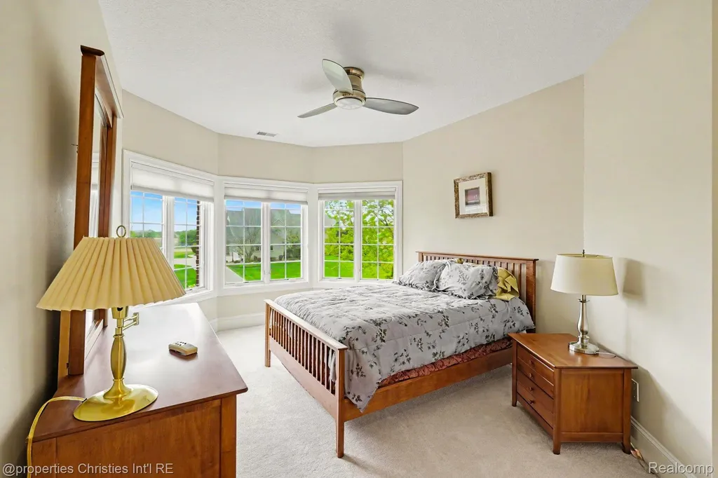 16987 Kings Fairway Lane Grand Blanc City MI 48439
