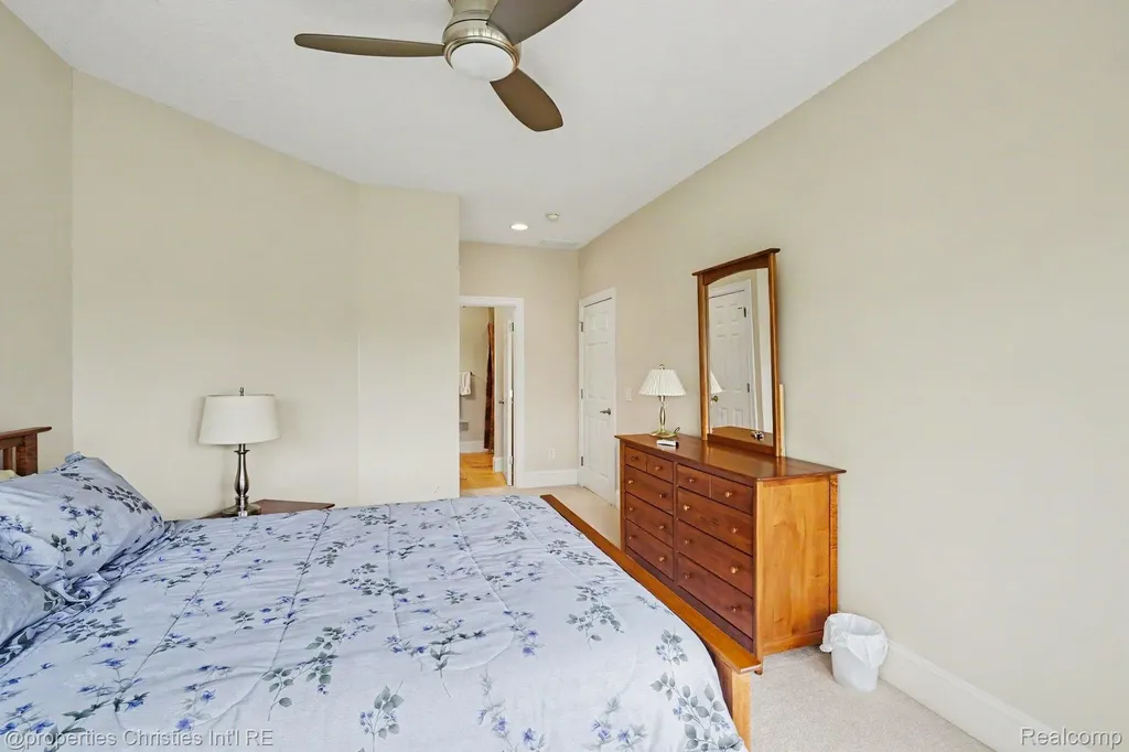 16987 Kings Fairway Lane Grand Blanc City MI 48439