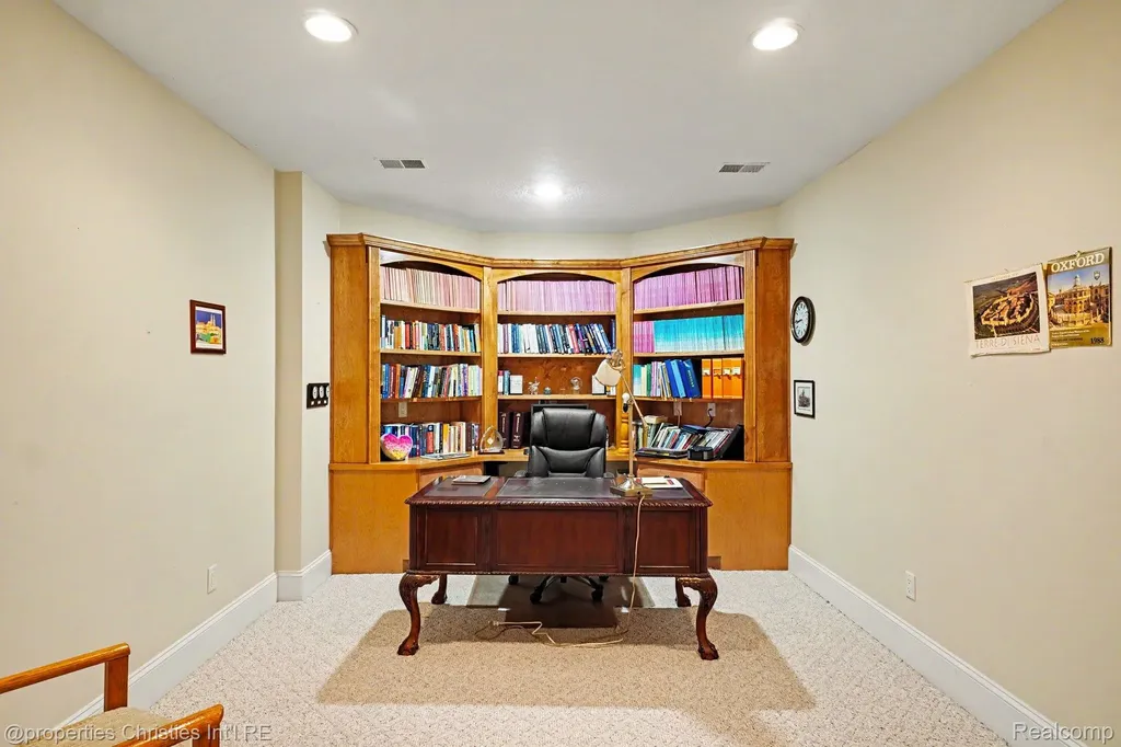 16987 Kings Fairway Lane Grand Blanc City MI 48439
