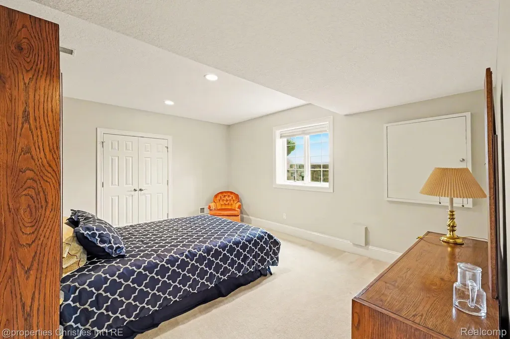 16987 Kings Fairway Lane Grand Blanc City MI 48439
