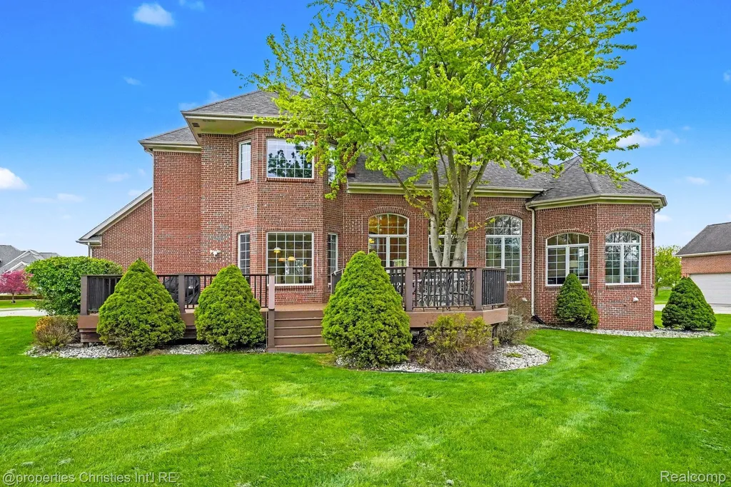 16987 Kings Fairway Lane Grand Blanc City MI 48439