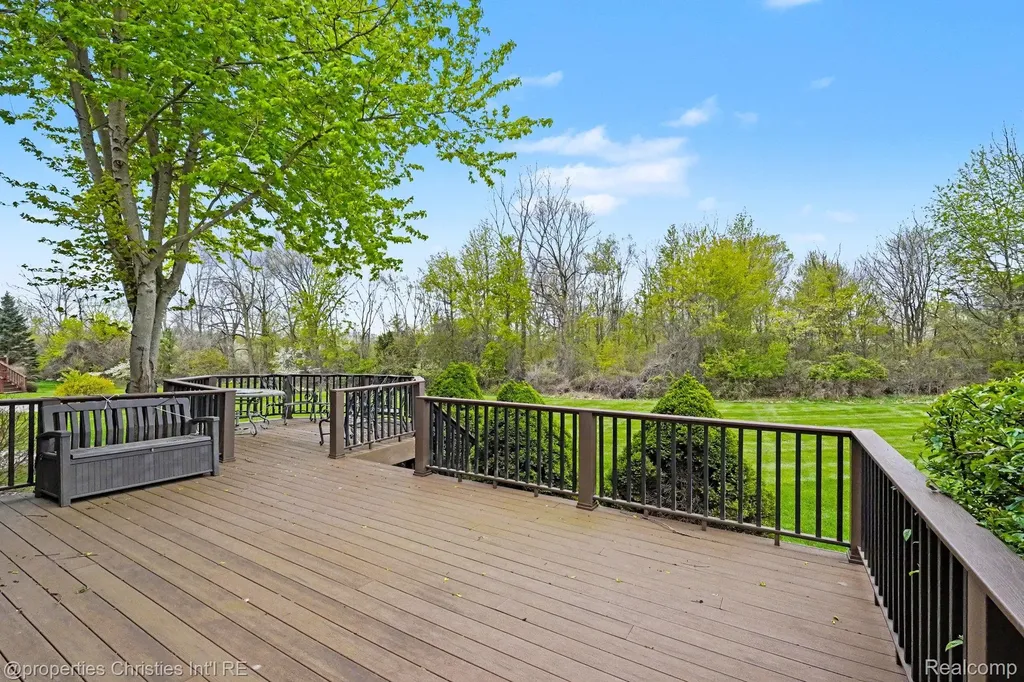 16987 Kings Fairway Lane Grand Blanc City MI 48439