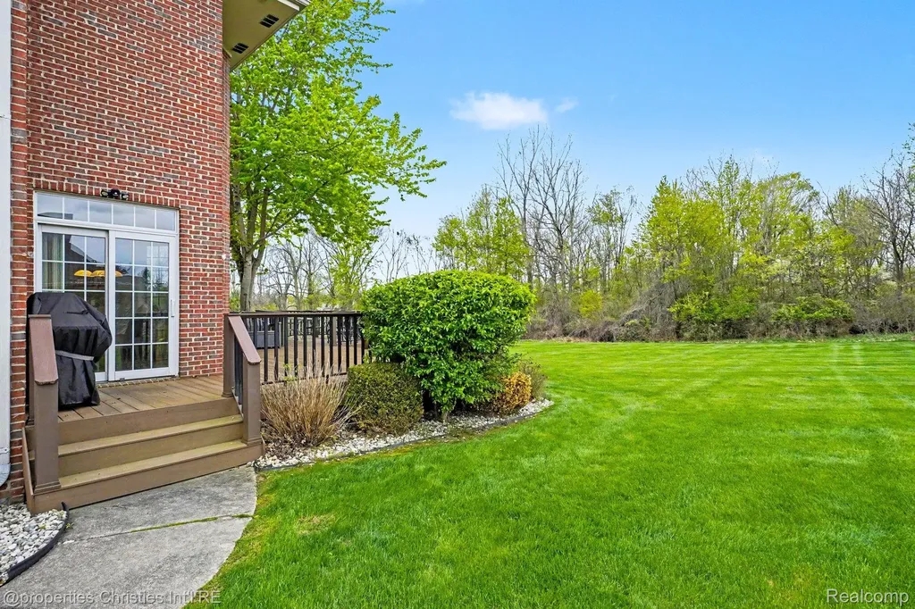 16987 Kings Fairway Lane Grand Blanc City MI 48439