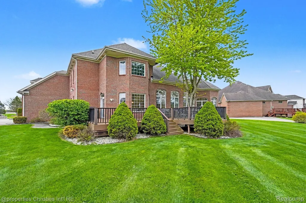 16987 Kings Fairway Lane Grand Blanc City MI 48439
