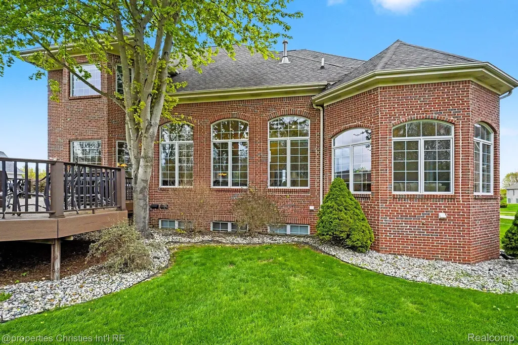 16987 Kings Fairway Lane Grand Blanc City MI 48439