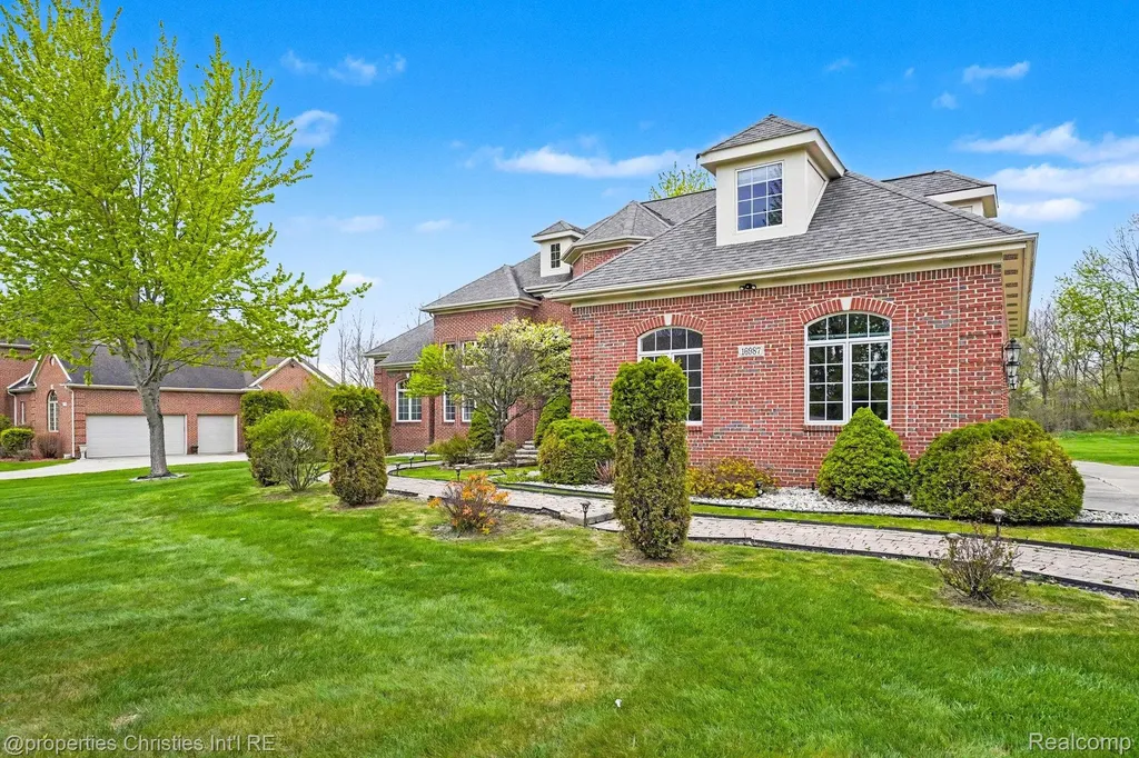 16987 Kings Fairway Lane Grand Blanc City MI 48439