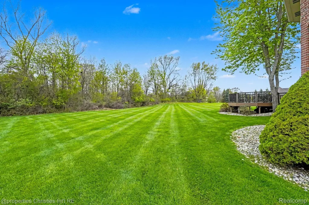 16987 Kings Fairway Lane Grand Blanc City MI 48439