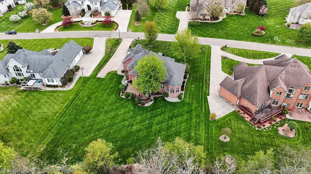 16987 Kings Fairway Lane Grand Blanc City MI 48439