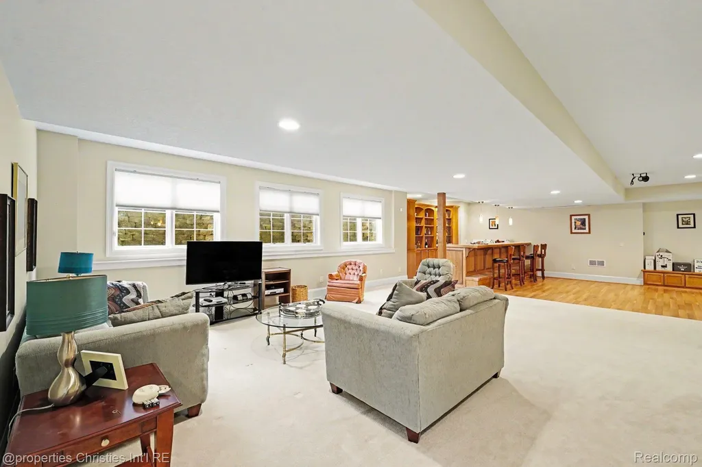 16987 Kings Fairway Lane Grand Blanc City MI 48439