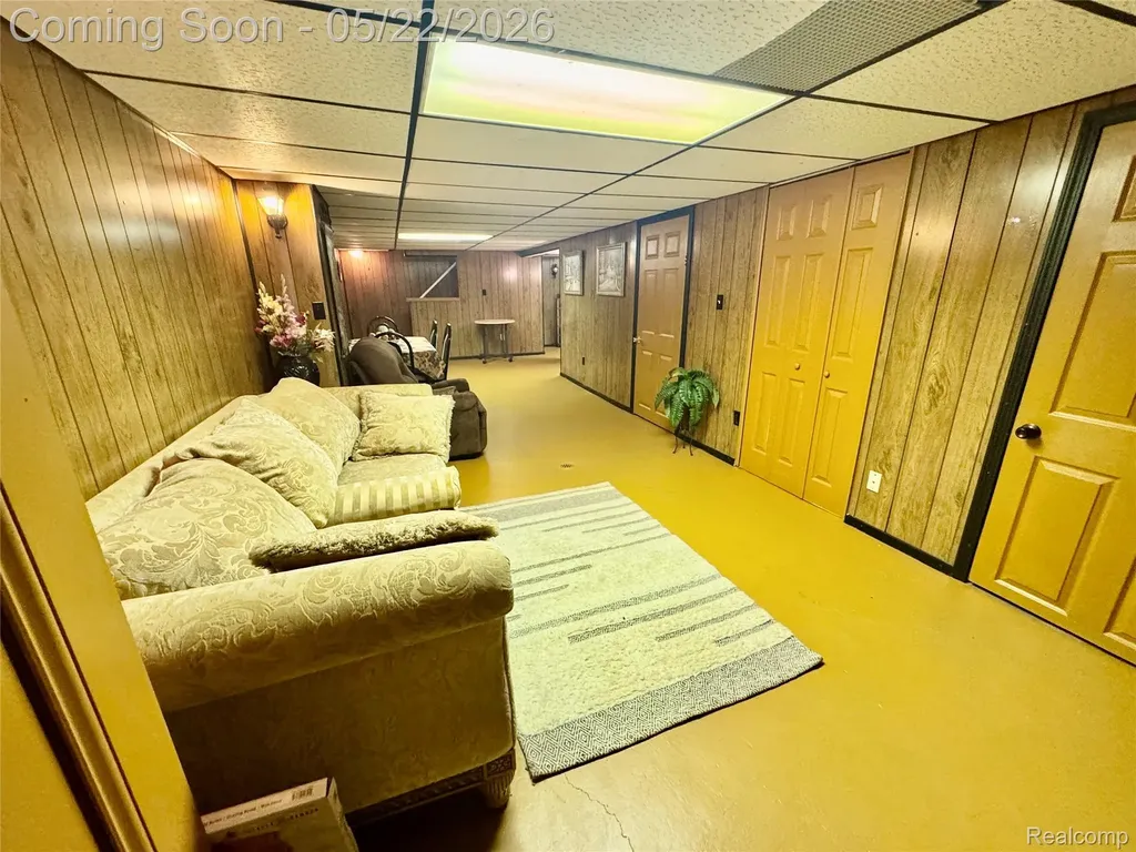 11964 Waiteley Drive Sterling Heights City MI 48313