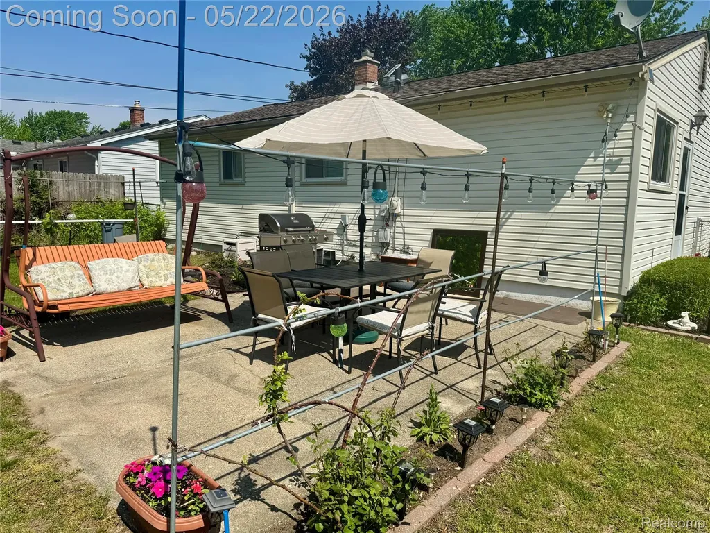 11964 Waiteley Drive Sterling Heights City MI 48313
