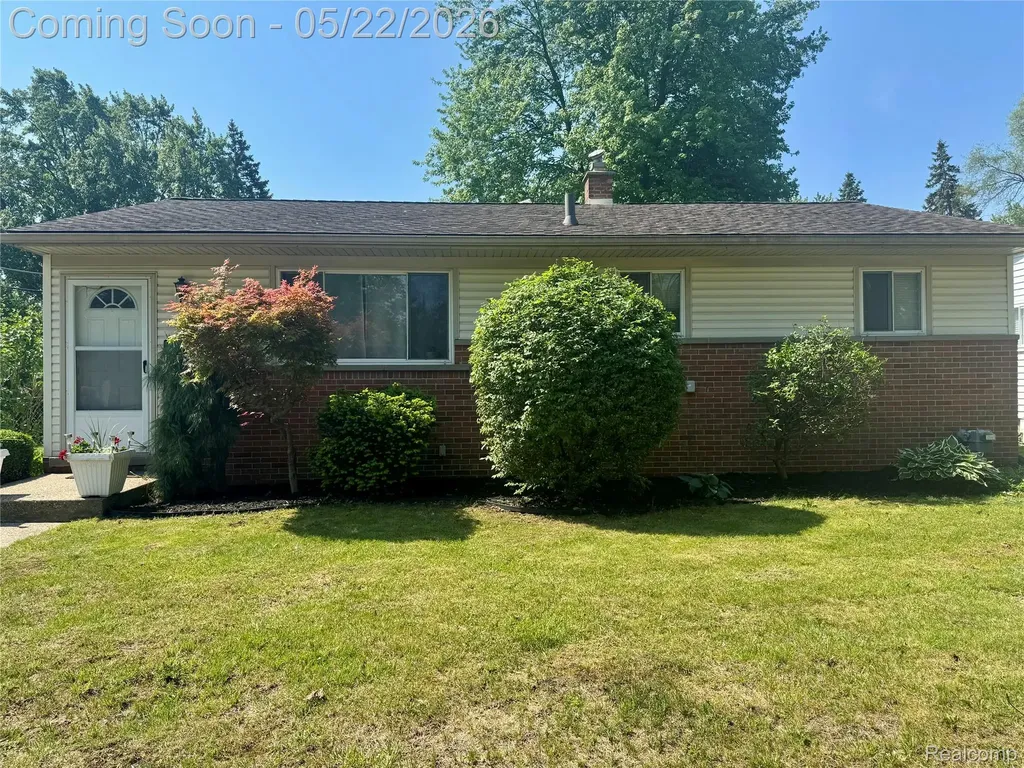 11964 Waiteley Drive Sterling Heights City MI 48313