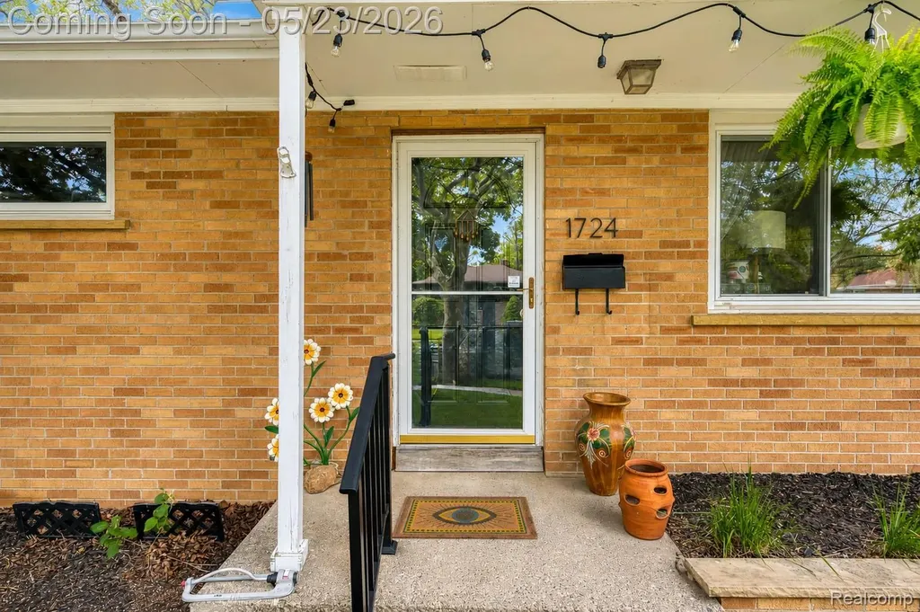 1724 Weldon Boulevard Ann Arbor City MI 48103