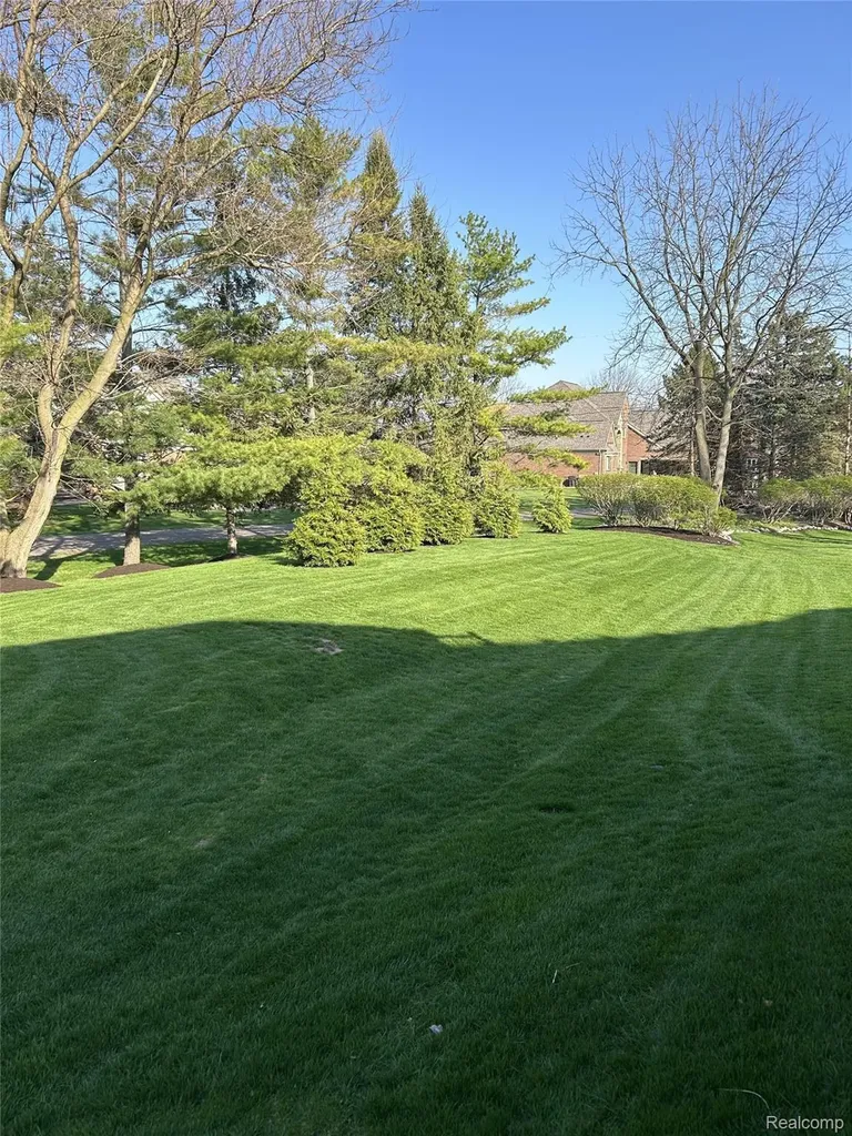 58548 Cory Lake Drive Washington Township MI 48094