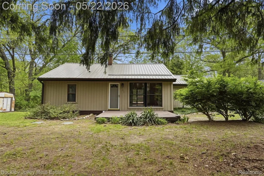 Green Oak Township MI, 9255 Evergreen Road