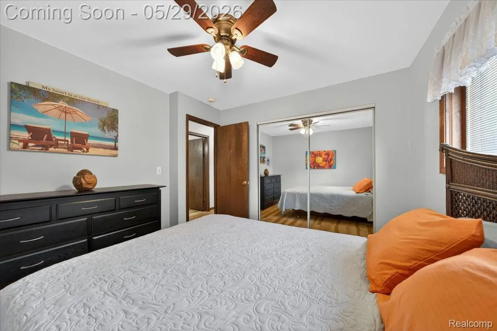 37465 Dundee Street Sterling Heights City MI 48310