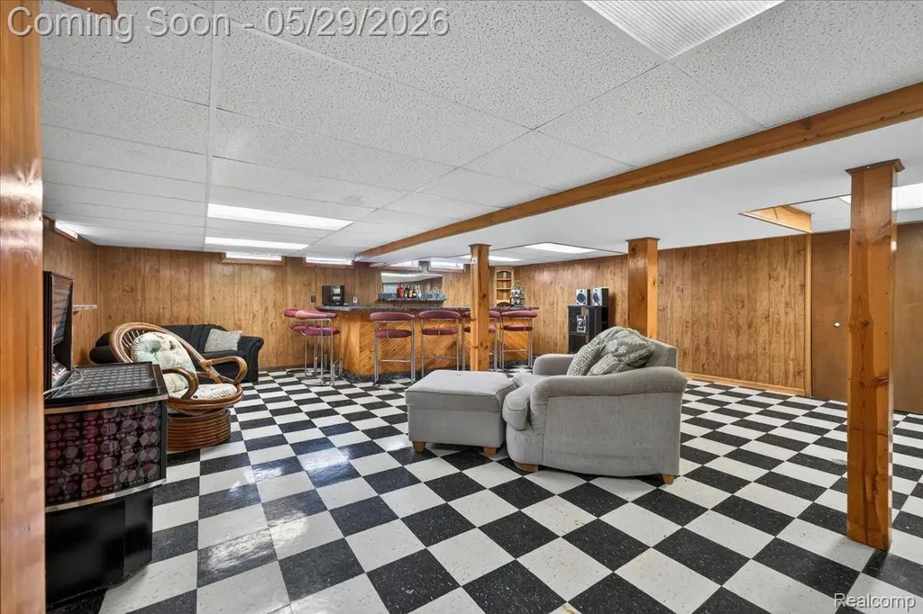 37465 Dundee Street Sterling Heights City MI 48310