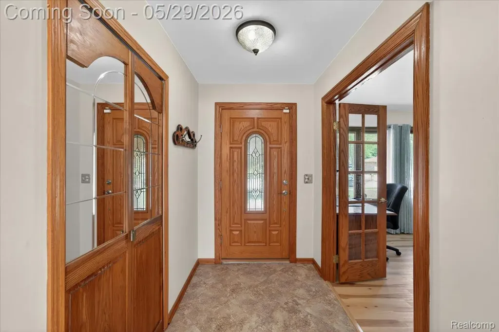 37465 Dundee Street Sterling Heights City MI 48310