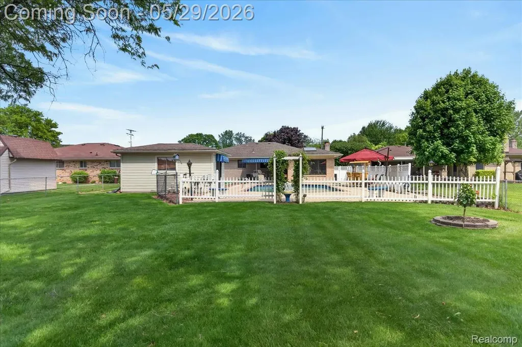37465 Dundee Street Sterling Heights City MI 48310