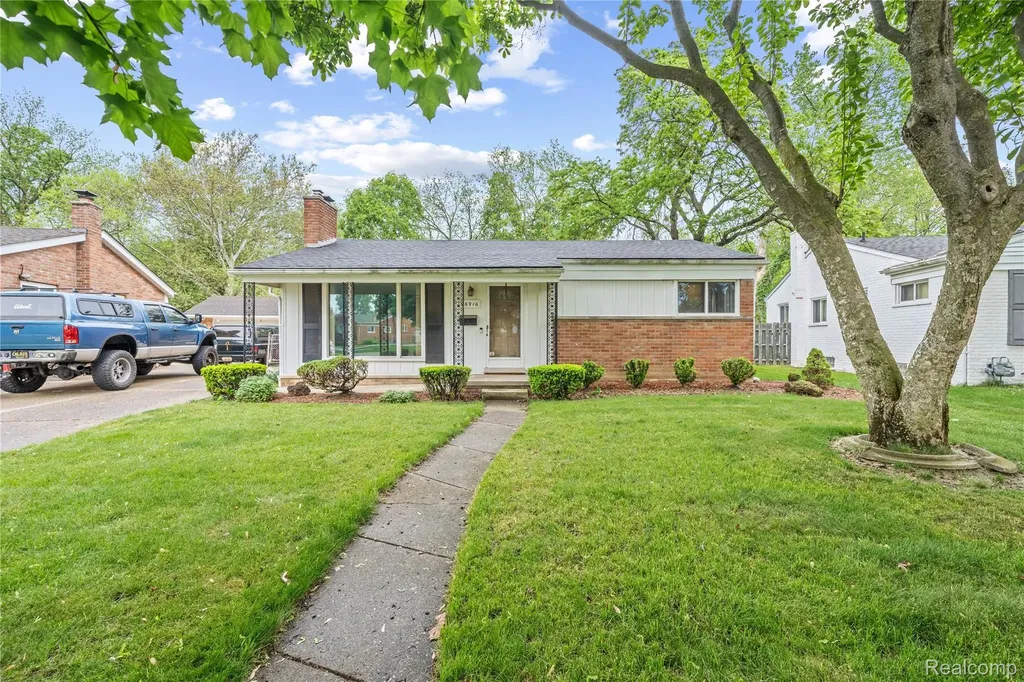 26916 Rouge River Drive Dearborn Heights City MI 48127