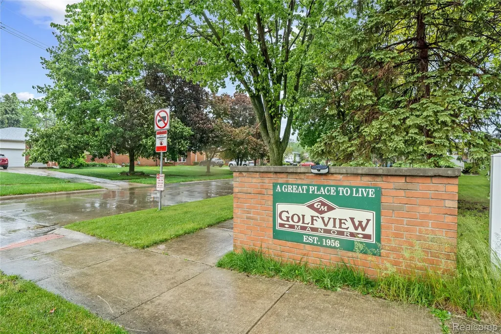 26916 Rouge River Drive Dearborn Heights City MI 48127