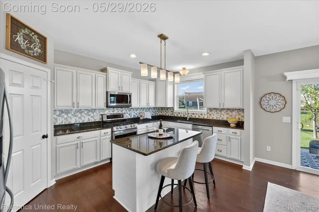10948 Bouldercrest Drive Green Oak Township MI 48178
