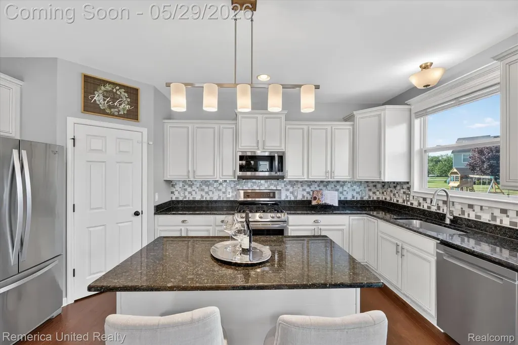 10948 Bouldercrest Drive Green Oak Township MI 48178
