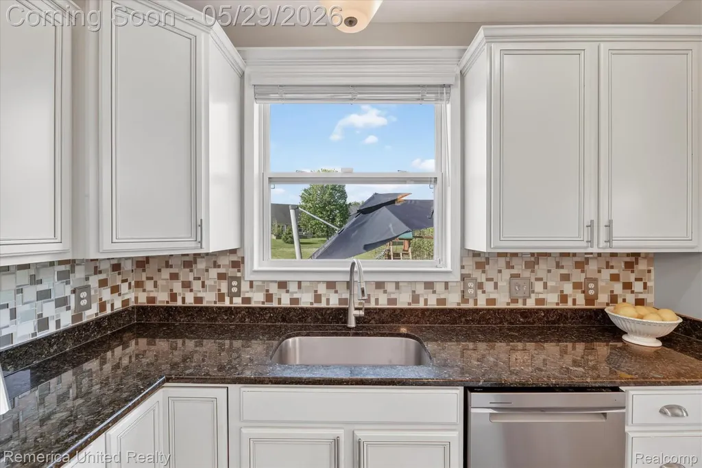 10948 Bouldercrest Drive Green Oak Township MI 48178