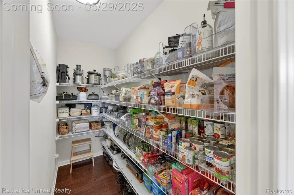 10948 Bouldercrest Drive Green Oak Township MI 48178