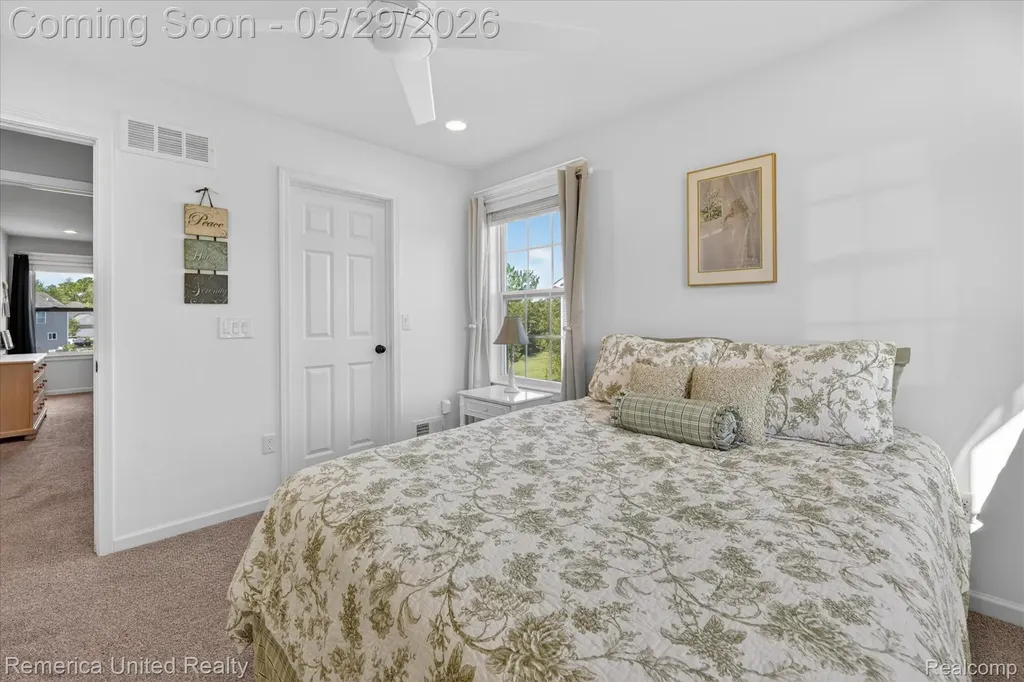 10948 Bouldercrest Drive Green Oak Township MI 48178