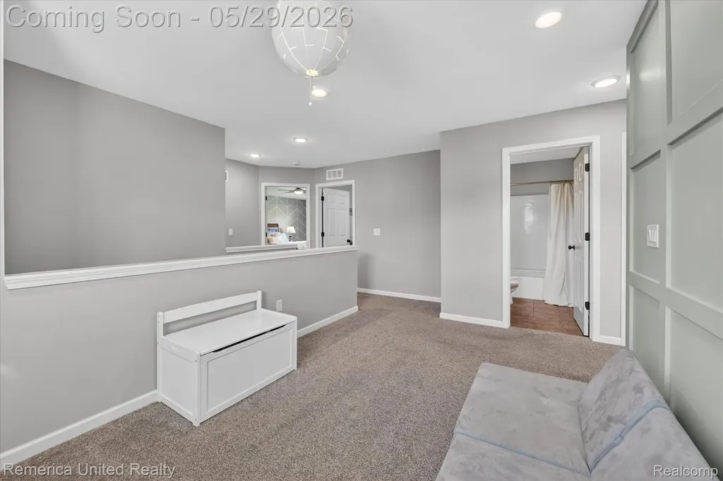 10948 Bouldercrest Drive Green Oak Township MI 48178