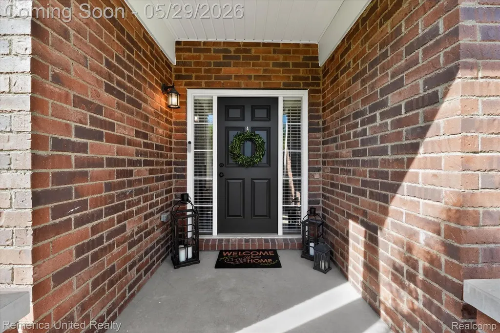 10948 Bouldercrest Drive Green Oak Township MI 48178