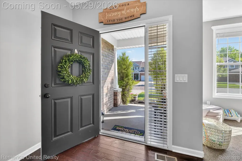 10948 Bouldercrest Drive Green Oak Township MI 48178